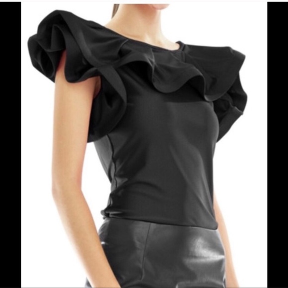 New! GRACIA Ruffle Collar Sleeve Top - Picture 3 of 9